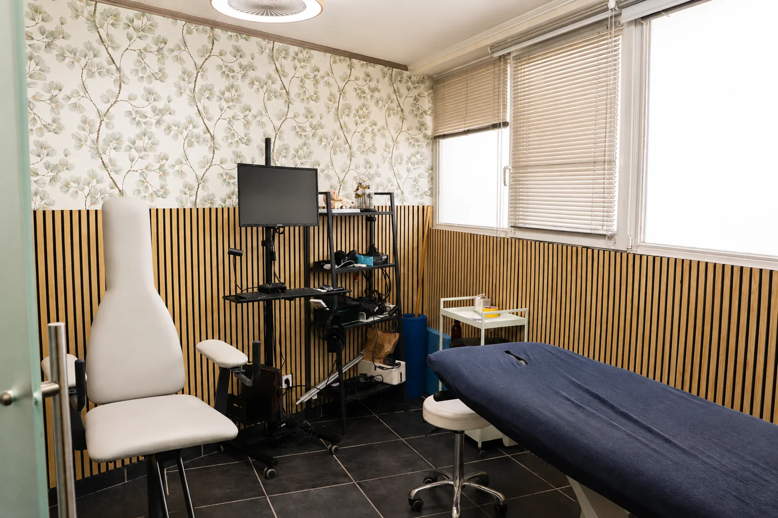 Salle dédiée au bilan et à la rééducation vestibulaire